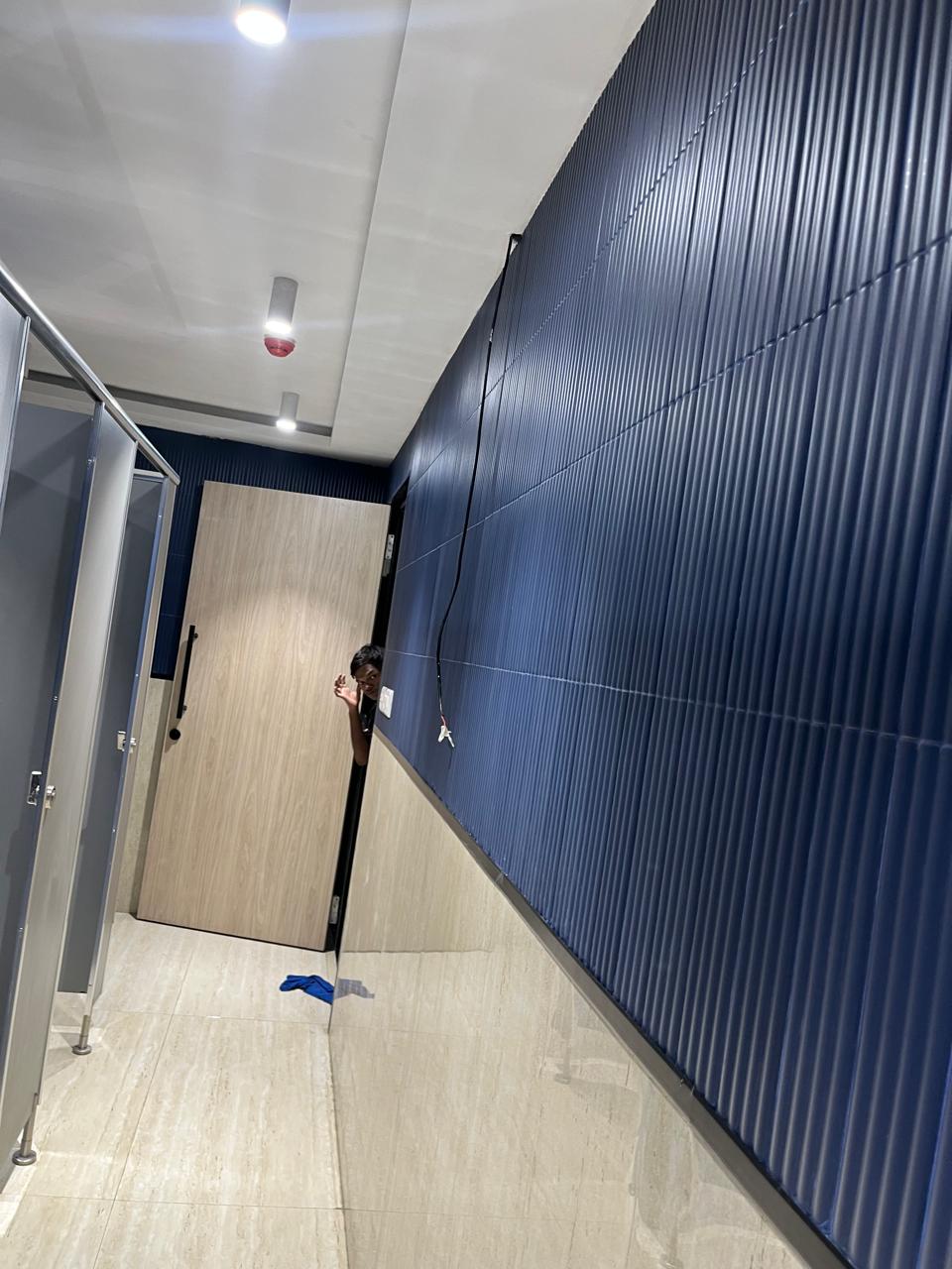 Washroom deep cleaning 5